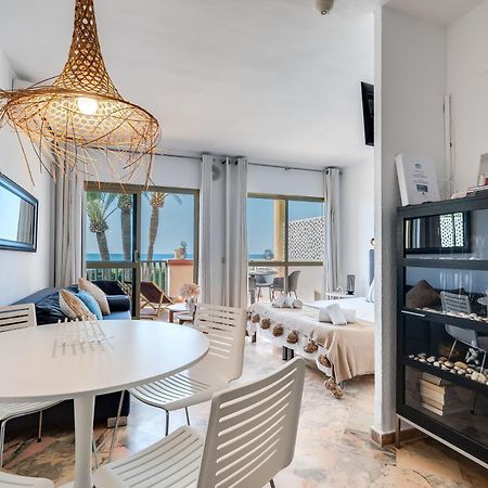 Front Line Beach Studio Apartment Marbella Esterno foto