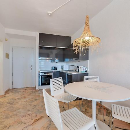 Front Line Beach Studio Apartment Marbella Esterno foto